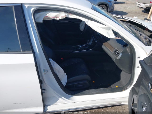 Продаж на аукціоні авто 2018 Honda Accord Ex-l, vin: 1HGCV1F5XJA175568, номер лоту: 46168986
