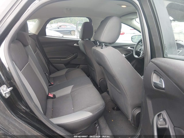 2014 Ford Focus Se მანქანა იყიდება აუქციონზე, vin: 1FADP3K27EL335877, აუქციონის ნომერი: 46169007