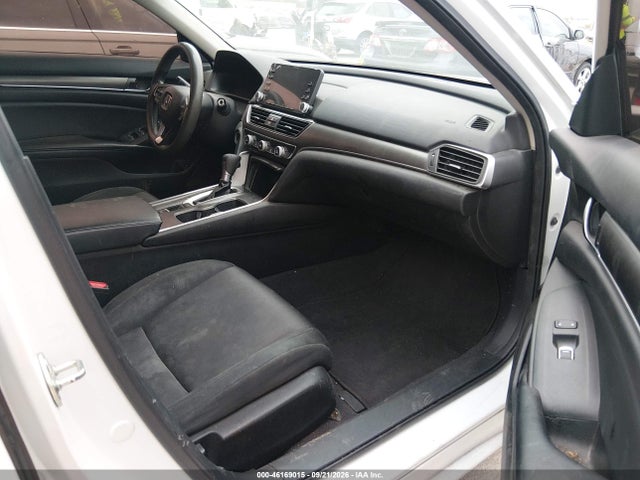 1HGCV1F13JA261561 Honda ACCORD LX