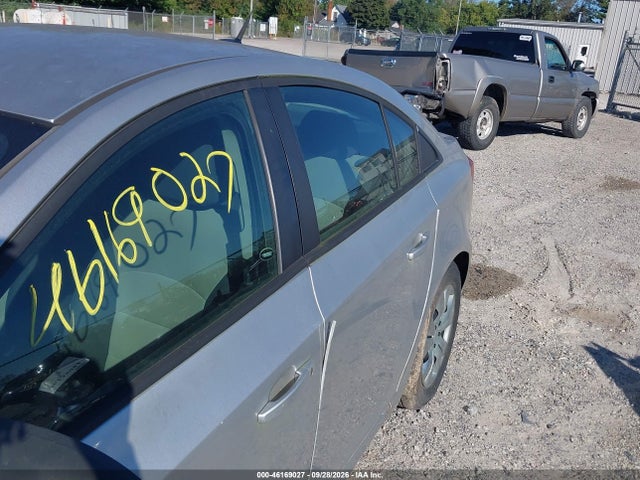 Продаж на аукціоні авто 2013 Chevrolet Cruze Ls Manual, vin: 1G1PB5SH4D7112105, номер лоту: 46169027