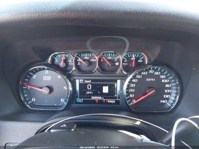 Продажа на аукционе авто 2020 Chevrolet Suburban 2wd Lt, vin: 1GNSCHKC2LR150706, номер лота: 46169055