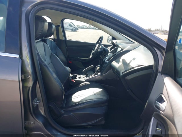 Ford Focus Titanium 2014 1FADP3J20EL382573 Image 5