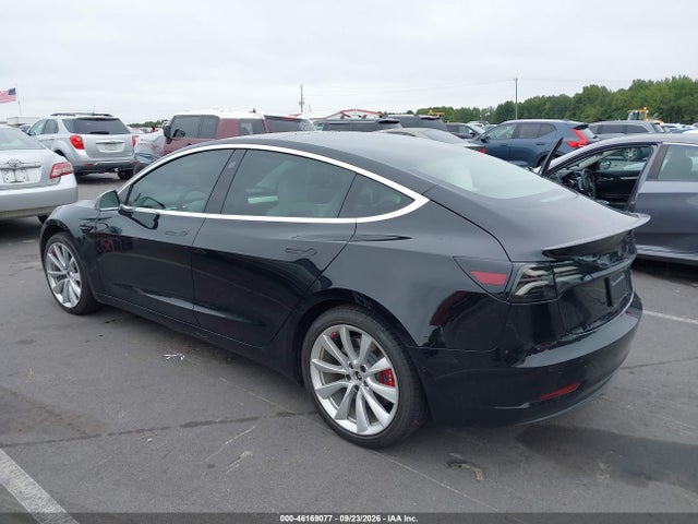 Продажа на аукционе авто 2019 Tesla Model 3 Long Range/performance, vin: 5YJ3E1EB0KF192443, номер лота: 46169077