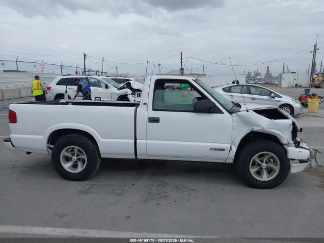 2000 Chevrolet S-10 Ls მანქანა იყიდება აუქციონზე, vin: 1GCCS144XY8126132, აუქციონის ნომერი: 46169175