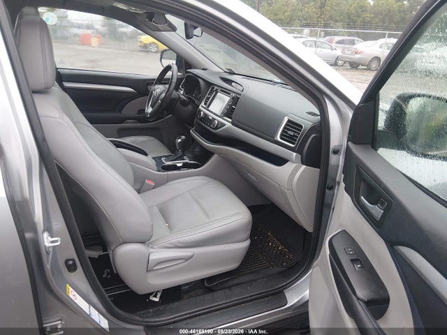 46169190 :رقم المزاد ، 5TDJKRFH5GS507046 vin ، 2016 Toyota Highlander Xle V6 مزاد بيع