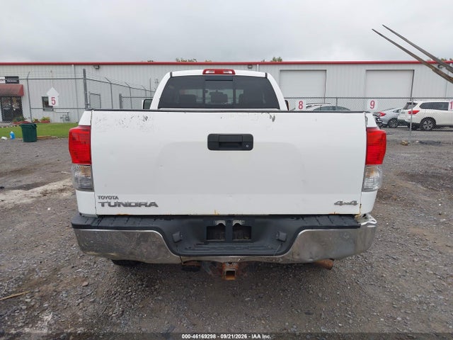 Продажа на аукционе авто 2011 Toyota Tundra Grade 5.7l V8, vin: 5TFCY5F18BX012541, номер лота: 46169298