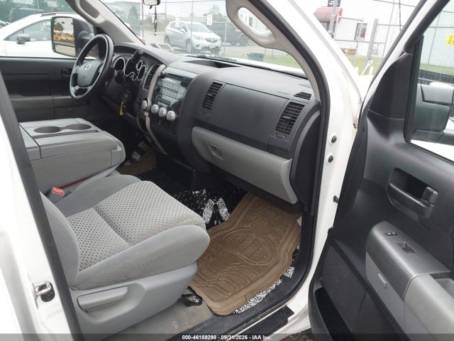 Продажа на аукционе авто 2011 Toyota Tundra Grade 5.7l V8, vin: 5TFCY5F18BX012541, номер лота: 46169298