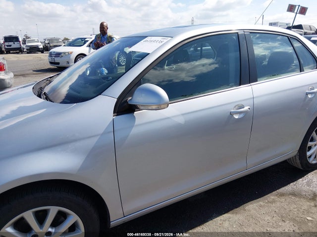 Aukcja sprzedaży 2010 Volkswagen Jetta Limited Edition, vin: 3VWRZ7AJ5AM098340, numer aukcji: 46169338