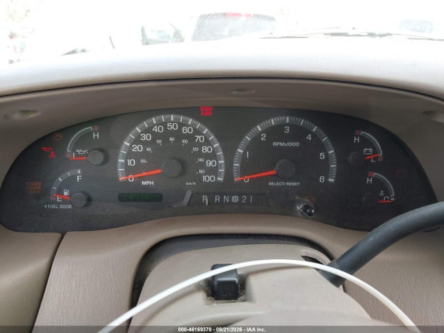 46169370 :رقم المزاد ، 1FMRU15W21LB83282 vin ، 2001 Ford Expedition Xlt مزاد بيع