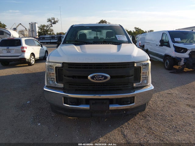 46169380 :رقم المزاد ، 1FT7X2B60JEB52761 vin ، 2018 Ford F-250 Xl مزاد بيع