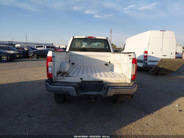 46169380 :رقم المزاد ، 1FT7X2B60JEB52761 vin ، 2018 Ford F-250 Xl مزاد بيع