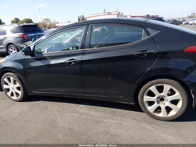 2013 Hyundai Elantra Limited მანქანა იყიდება აუქციონზე, vin: KMHDH4AE5DU820810, აუქციონის ნომერი: 46169423