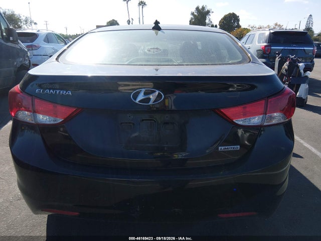 2013 Hyundai Elantra Limited მანქანა იყიდება აუქციონზე, vin: KMHDH4AE5DU820810, აუქციონის ნომერი: 46169423