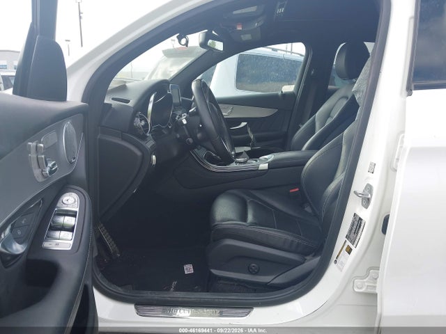 46169441 :رقم المزاد ، WDC0J4KB0KF558427 vin ، 2019 Mercedes-benz Glc 300 Coupe 4matic مزاد بيع