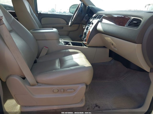 Auction sale of the 2013 Chevrolet Suburban 1500 Lt, vin: 1GNSKJE70DR258574, lot number: 46169564