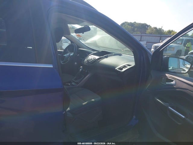 46169589 :رقم المزاد ، 1FMCU0GX3DUD37728 vin ، 2013 Ford Escape Se مزاد بيع
