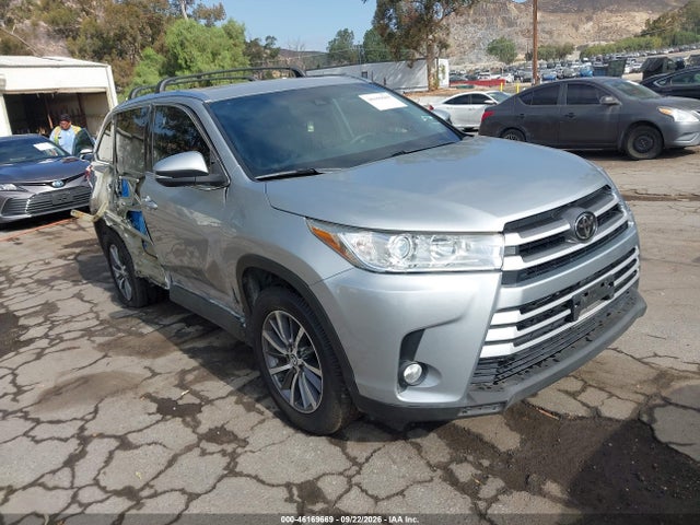 Продаж на аукціоні авто 2019 Toyota Highlander Xle, vin: 5TDKZRFH2KS555208, номер лоту: 46169669