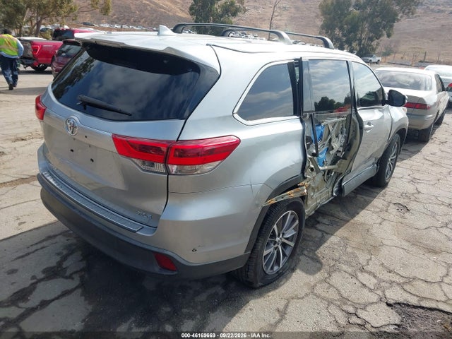Продажа на аукционе авто 2019 Toyota Highlander Xle, vin: 5TDKZRFH2KS555208, номер лота: 46169669