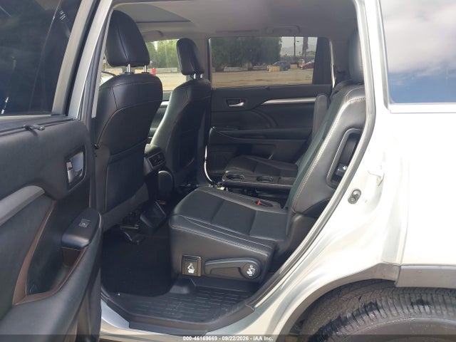 Продажа на аукционе авто 2019 Toyota Highlander Xle, vin: 5TDKZRFH2KS555208, номер лота: 46169669