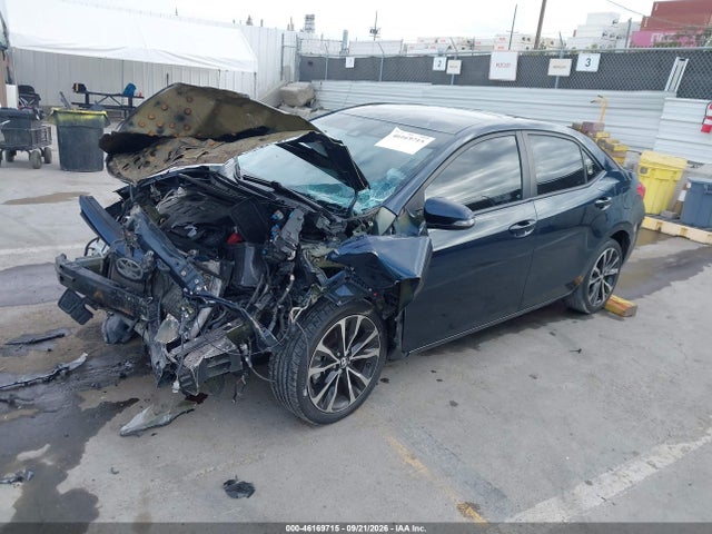 Toyota COROLLA SE 2017 5YFBURHE4HP687597 Image 2