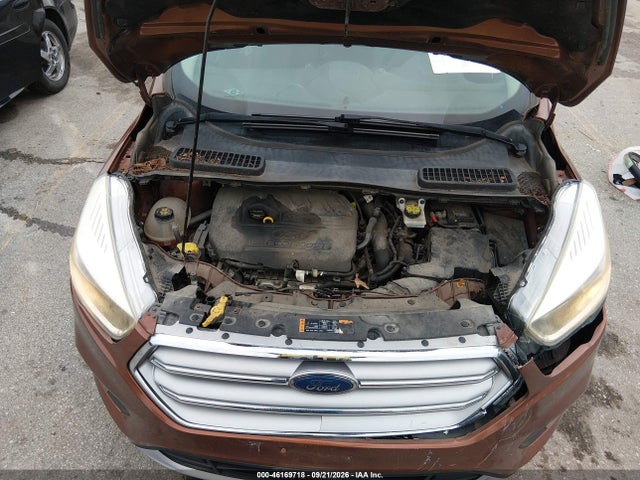 46169718 :رقم المزاد ، 1FMCU0GDXHUD94956 vin ، 2017 Ford Escape Se مزاد بيع