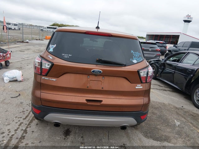 46169718 :رقم المزاد ، 1FMCU0GDXHUD94956 vin ، 2017 Ford Escape Se مزاد بيع