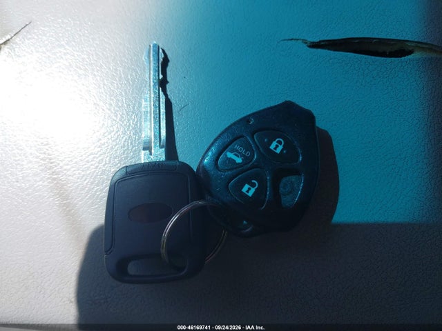 46169741 :رقم المزاد ، 4T4BF3EK4AR059227 vin ، 2010 Toyota Camry Le مزاد بيع