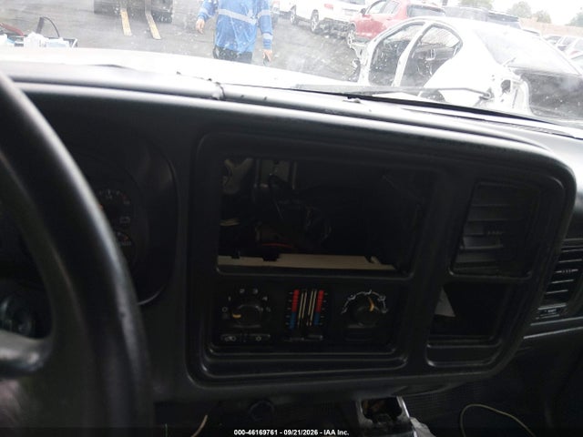 46169761 :رقم المزاد ، 3GTEC14X06G230524 vin ، 2006 Gmc Sierra 1500 Work Truck مزاد بيع
