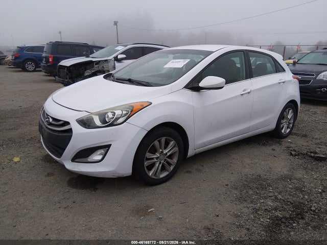 2015 Hyundai Elantra Gt მანქანა იყიდება აუქციონზე, vin: KMHD35LH5FU246479, აუქციონის ნომერი: 46169772