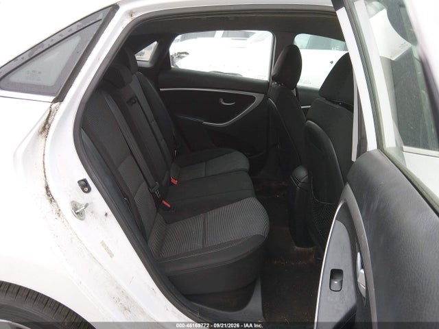 2015 Hyundai Elantra Gt მანქანა იყიდება აუქციონზე, vin: KMHD35LH5FU246479, აუქციონის ნომერი: 46169772
