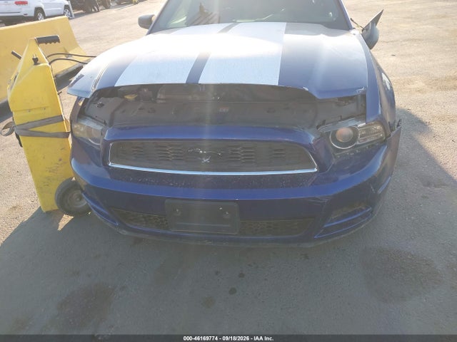 2013 Ford Mustang V6 მანქანა იყიდება აუქციონზე, vin: 1ZVBP8AM1D5221651, აუქციონის ნომერი: 46169774
