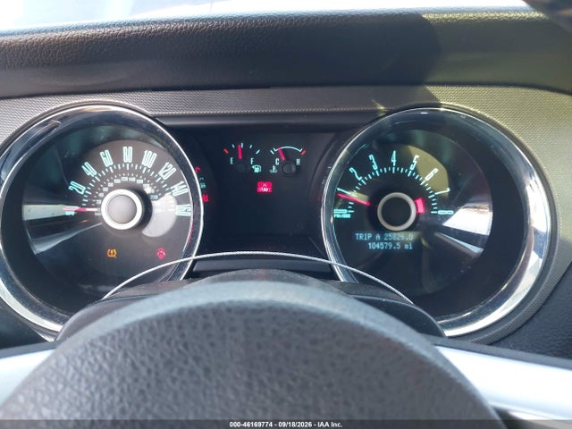 2013 Ford Mustang V6 მანქანა იყიდება აუქციონზე, vin: 1ZVBP8AM1D5221651, აუქციონის ნომერი: 46169774