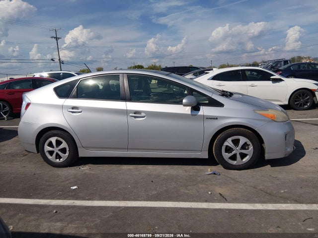 Toyota Prius Four 2014 JTDKN3DU4E1774133 Image 13
