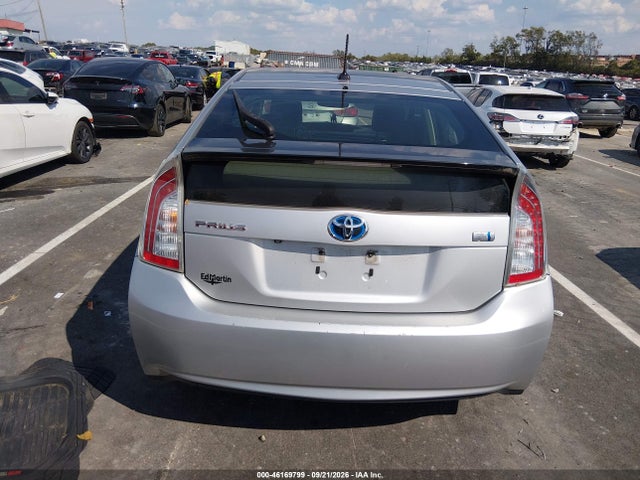 Toyota Prius Four 2014 JTDKN3DU4E1774133 Image 16