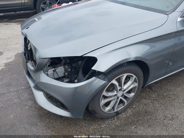 2017 Mercedes-benz C 300 4matic მანქანა იყიდება აუქციონზე, vin: WDDWF4KB7HR262285, აუქციონის ნომერი: 46169805