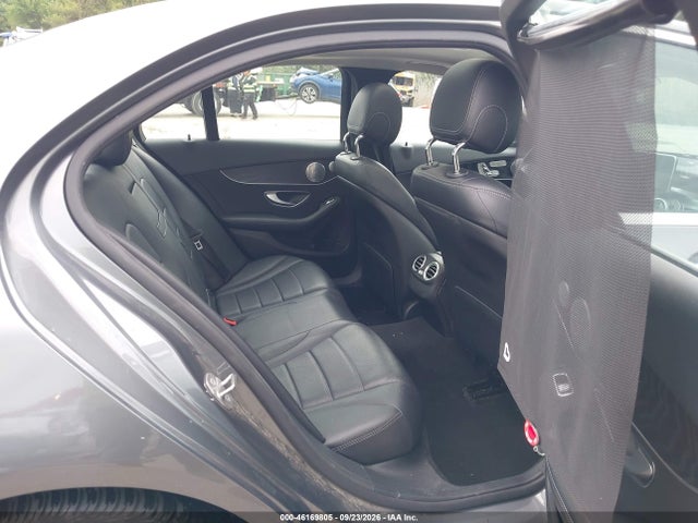 2017 Mercedes-benz C 300 4matic მანქანა იყიდება აუქციონზე, vin: WDDWF4KB7HR262285, აუქციონის ნომერი: 46169805