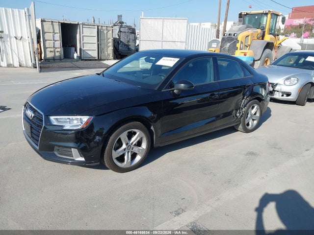 Audi A3 2.0t Premium 2017 WAUAUGFF7H1056906 Image 2
