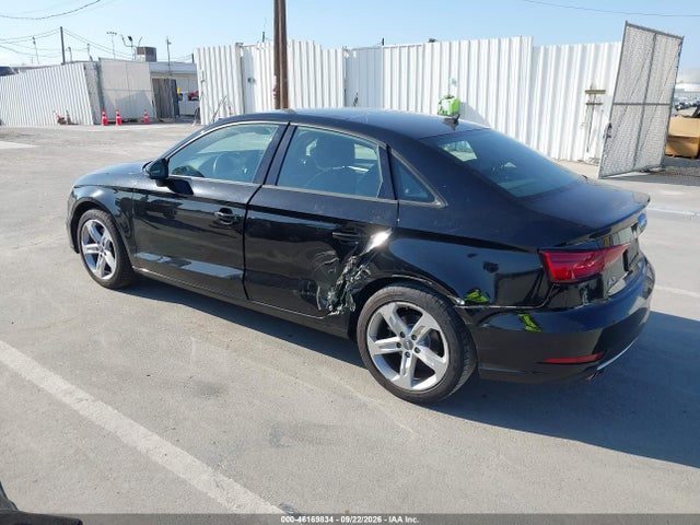 Audi A3 2.0t Premium 2017 WAUAUGFF7H1056906 Image 3