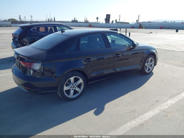 Audi A3 2.0t Premium 2017 WAUAUGFF7H1056906 Image 4