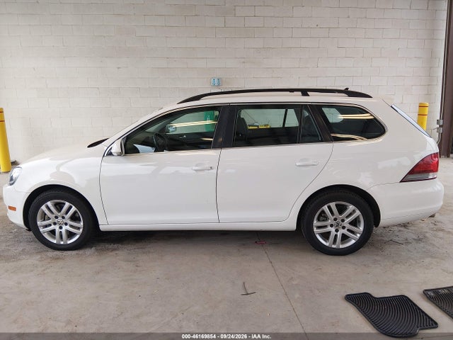 2013 Volkswagen Jetta Sportwagen 2.0l Tdi მანქანა იყიდება აუქციონზე, vin: 3VWPL7AJ5DM675056, აუქციონის ნომერი: 46169854