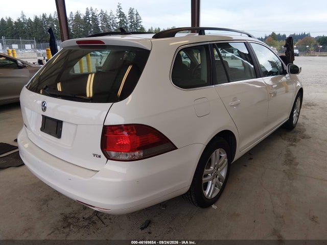 2013 Volkswagen Jetta Sportwagen 2.0l Tdi მანქანა იყიდება აუქციონზე, vin: 3VWPL7AJ5DM675056, აუქციონის ნომერი: 46169854