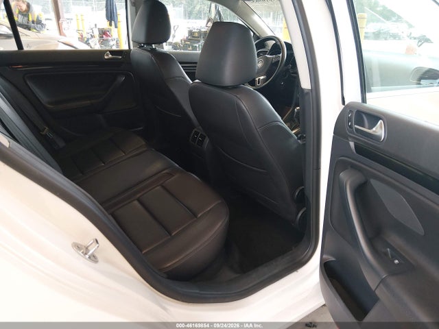 2013 Volkswagen Jetta Sportwagen 2.0l Tdi მანქანა იყიდება აუქციონზე, vin: 3VWPL7AJ5DM675056, აუქციონის ნომერი: 46169854