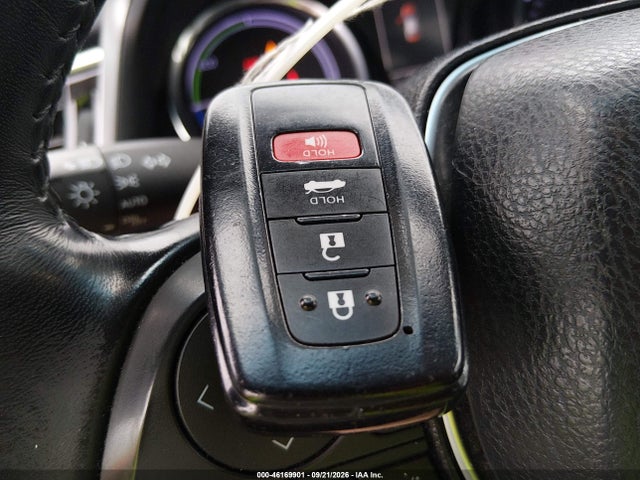 46169901 :رقم المزاد ، 4T1B21HK2JU504201 vin ، 2018 Toyota Camry Hybrid Se مزاد بيع