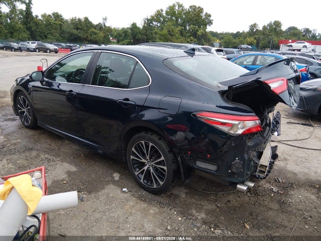 46169901 :رقم المزاد ، 4T1B21HK2JU504201 vin ، 2018 Toyota Camry Hybrid Se مزاد بيع