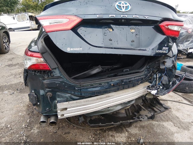 46169901 :رقم المزاد ، 4T1B21HK2JU504201 vin ، 2018 Toyota Camry Hybrid Se مزاد بيع