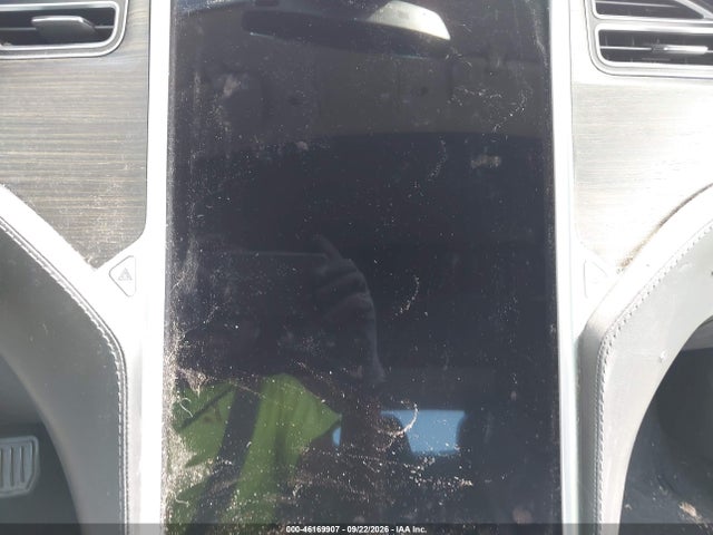 46169907 :رقم المزاد ، 5YJSA1H17EFP65059 vin ، 2014 Tesla Model S P85 مزاد بيع