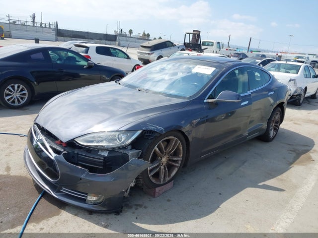 46169907 :رقم المزاد ، 5YJSA1H17EFP65059 vin ، 2014 Tesla Model S P85 مزاد بيع