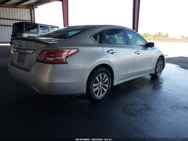 Nissan Altima 2.5 S 2015 1N4AL3AP2FC144218 Image 4