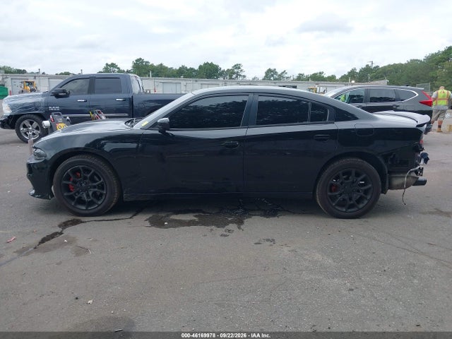 46169978 :رقم المزاد ، 2C3CDXFG7FH742483 vin ، 2015 Dodge Charger Se مزاد بيع