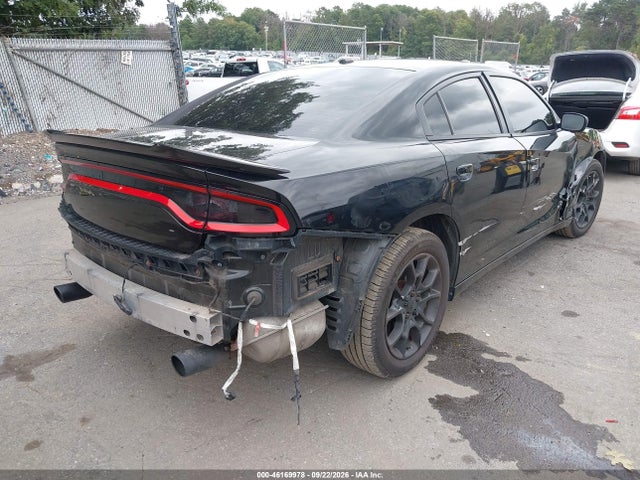46169978 :رقم المزاد ، 2C3CDXFG7FH742483 vin ، 2015 Dodge Charger Se مزاد بيع